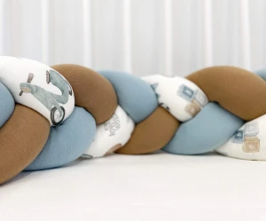 Ochraniacz do łóżeczka warkocz RETRO BOY i karmel