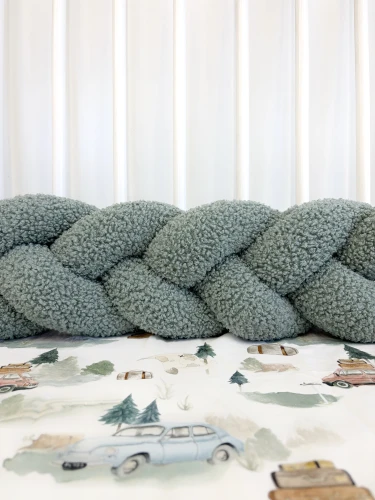 Warkocz do łóżeczka boucle