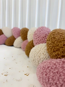 Warkocz do łóżeczka boucle (baranek)