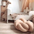 pufa piaskowy bez knot pillow.jpeg