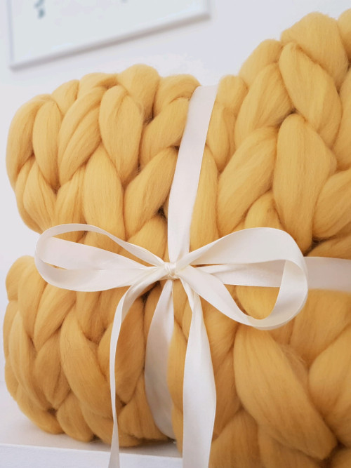 Koc z wełny czesankowej - gruba narzuta wełniana